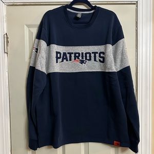 NWT New England Patriots crew neck sweatshirt size xl